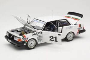 Volvo 240 Turbo #21 P. Stureson DTM Winner Wunstorf 1985 AUTOart 1:18 88592 Druckguss — Bild 2 von 8