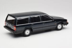 Volvo 740 GL Kombi Dunkelgrün Metallic Minichamps 1:18 155171771 Druckguss — Bild 2 von 6