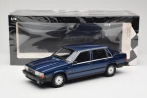 Volvo 740 GL Dark Blue Metallic Minichamps 1:18 155171701 Druckguss — Bild 6 von 6