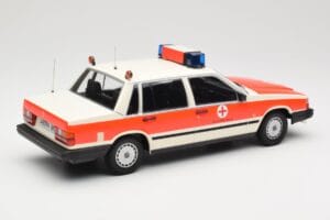 Volvo 740 GL DRK Aschaffenburg Minichamps 1:18 155171790 Druckguss — Bild 2 von 6