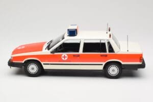 Volvo 740 GL DRK Aschaffenburg Minichamps 1:18 155171790 Druckguss — Bild 3 von 6