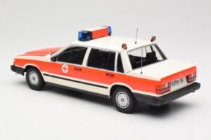 Volvo 740 GL DRK Aschaffenburg Minichamps 1:18 155171790 Druckguss — Bild 5 von 6
