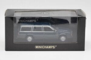 Volvo 740 GL Estate Blaugrün Metallic Minichamps 1:43 943171713 Druckguss — Bild 4 von 4