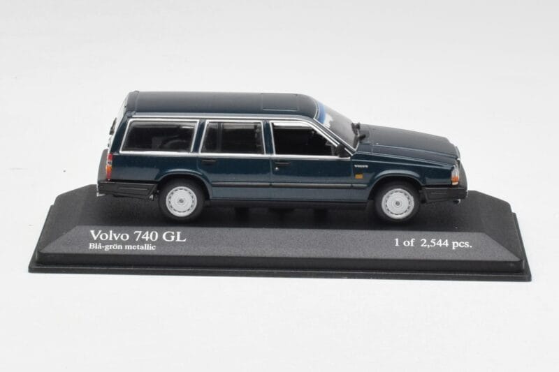 Volvo 740 GL Estate Blaugrün Metallic Minichamps 1:43 943171713 Druckguss