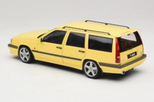 Volvo 850 T-5R Kombi Cream Yellow AUTOart 1:18 79506 Druckguss — Bild 7 von 8