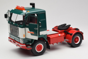 Volvo F88 Bilspedition Grün Weiß MCG 1:18 MCG18139 Druckguss — Bild 2 von 8