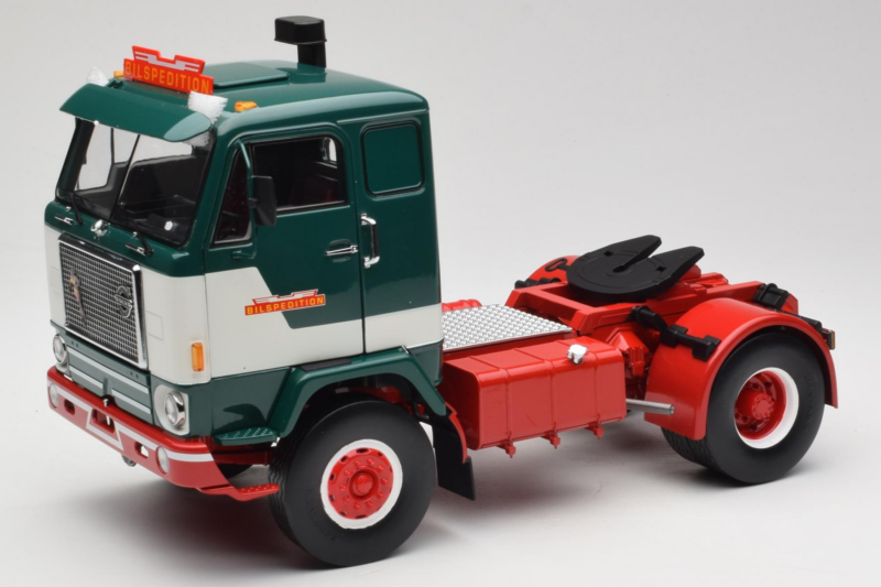 Volvo F88 Bilspedition Grün Weiß MCG 1:18 MCG18139 Druckguss
