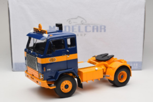 Volvo F88 Dunkelblau Gelb MCG 1:18 MCG18140 Druckguss — Bild 8 von 8