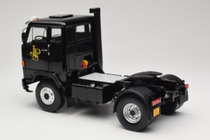 Volvo F88 John Player Special Black MCG 1:18 MCG18217 Druckguss — Bild 7 von 8