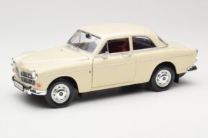 Volvo P121 Amazon Weiß Revell 1:18 08866 Druckguss