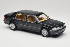Volvo S90 Royal Blue DNA 1:18 DNA000088 Druckguss — Bild 4 von 6
