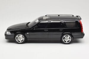 Volvo V70 R P80 Schwarz DNA 1:18 DNA000232 Druckguss — Bild 3 von 6