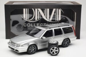 Volvo V70 R P80 Silber DNA 1:18 DNA000155 Druckguss — Bild 6 von 6