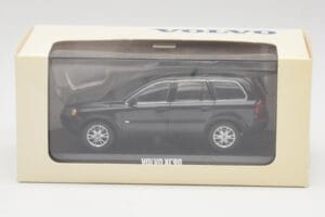 Volvo XC90 Schwarz Saphir Minichamps 1:43 38704 Druckguss — Bild 4 von 4