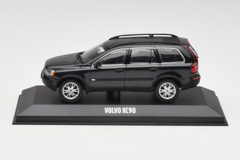 Volvo XC90 Schwarz Saphir Minichamps 1:43 38704 Druckguss