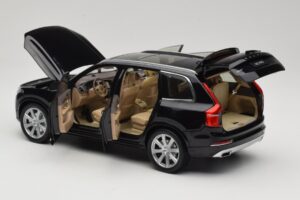 Volvo XC90 Onyx Black Paudi Model 1:18 9430842 Druckguss — Bild 5 von 8