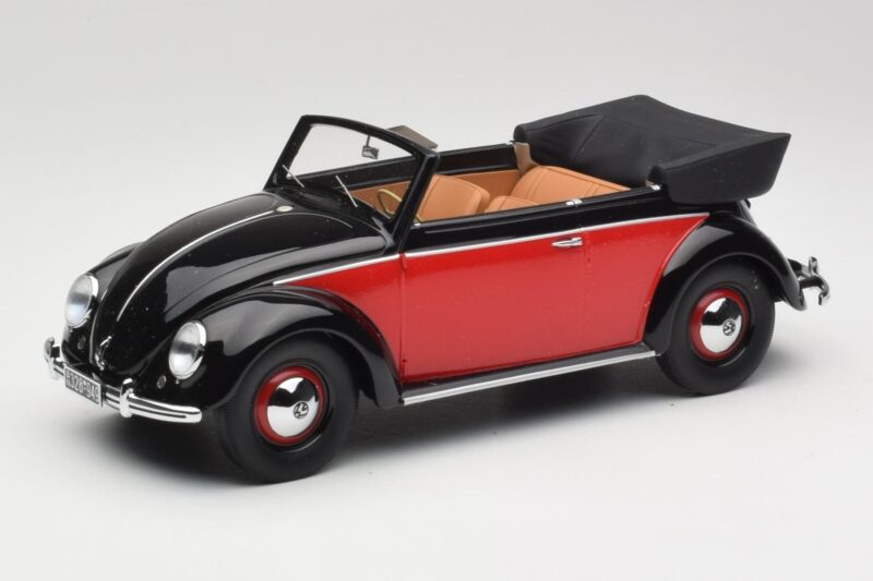 Volkswagen Beetle Cabriolet Schwarz & Rot Minichamps 1:18 107054132 Resin