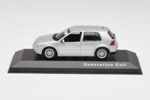 Volkswagen Golf Mk4 Reflex Silber Minichamps 1:43 4527111022 Druckguss