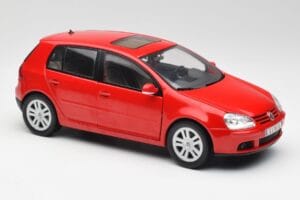 Volkswagen Golf Mk5 4-Door Tornado Rot Bburago 1:18 GOLF001 Druckguss — Bild 6 von 8