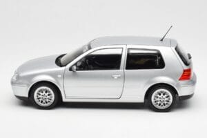 Volkswagen Golf Mk5 GTI Silber Norev 1:18 188570 Druckguss — Bild 4 von 8