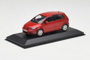 Volkswagen Golf Plus Tornado Rot Minichamps 1:43 821911110 Druckguss — Bild 2 von 4