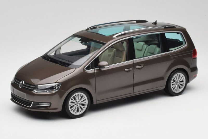 Volkswagen Sharan 7N Eichenbraun Metallic Minichamps 1:18 110051001 Druckguss