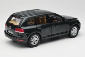 Volkswagen Touareg V10 TDI Canyon Green Bburago 1:18 34911-V1 Druckguss — Bild 3 von 8
