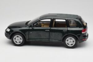 Volkswagen Touareg V10 TDI Canyon Green Bburago 1:18 34911-V1 Druckguss — Bild 4 von 8
