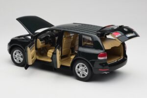 Volkswagen Touareg V10 TDI Canyon Green Bburago 1:18 34911-V1 Druckguss — Bild 5 von 8