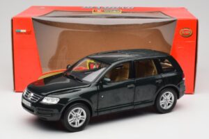 Volkswagen Touareg V10 TDI Canyon Green Bburago 1:18 34911-V1 Druckguss — Bild 8 von 8