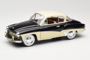 Wartburg 311 Coupe Schwarz & Beige Revell 1:18 08419 Druckguss