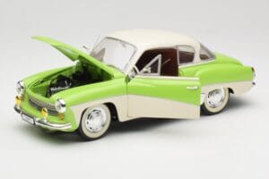 Wartburg 313 Pastellgrün über Beige Revell 1:18 09018 Druckguss — Bild 2 von 8
