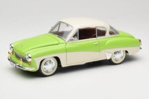 Wartburg 313 Pastellgrün über Beige Revell 1:18 09018 Druckguss