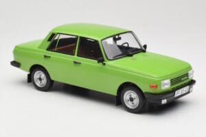 Wartburg 353 Grün MCG 1:18 MCG18062 Druckguss — Bild 4 von 6