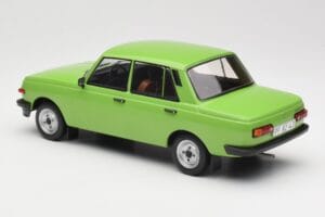 Wartburg 353 Grün MCG 1:18 MCG18062 Druckguss — Bild 5 von 6