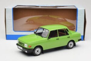 Wartburg 353 Grün MCG 1:18 MCG18062 Druckguss — Bild 6 von 6
