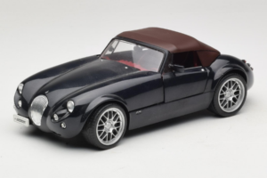 Wiesmann Roadster MF Carbon Black Revell 1:18 WIESMANN001 Druckguss — Bild 3 von 9
