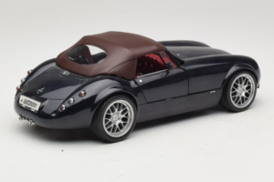 Wiesmann Roadster MF Carbon Black Revell 1:18 WIESMANN001 Druckguss — Bild 4 von 9