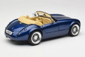 Wiesmann Roadster MF3 Blau Revell 1:18 08861 Druckguss — Bild 3 von 8