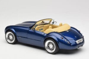 Wiesmann Roadster MF3 Blau Revell 1:18 08861 Druckguss — Bild 7 von 8