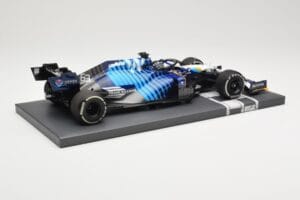 Williams Racing Mercedes FW43B #63 G. Russell Saudi Arabian GP 2021 Minichamps 1:18 117212263 Druckguss — Bild 3 von 6