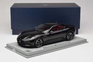 Maserati GranTurismo Trofeo Nero Assoluto BBR 1:18 P18240CMAS Resin — Bild 7 von 7