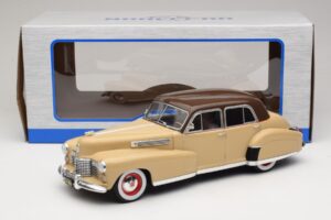 Cadillac Fleetwood Series 60 Special Beige MCG 1:18 MCG18656 Druckguss — Bild 6 von 6