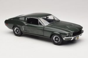Ford Mustang GT Bullitt mit Steve McQueen Figur Greenlight 1:18 12885 Druckguss — Bild 6 von 8