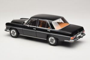 Mercedes 280 SE W108 Schwarz Norev 1:18 183360 Druckguss — Bild 7 von 8