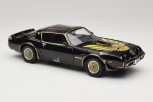 Pontiac Firebird Trans Am Kill Bill Movie Greenlight 1:18 12951 Druckguss — Bild 4 von 6