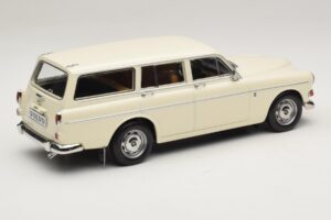 Volvo Amazon Kombi Pearl White Norev 1:18 188750 Druckguss — Bild 2 von 6