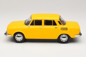 Skoda 100 L Gelb MCG 1:18 MCG18781 Druckguss — Bild 3 von 6