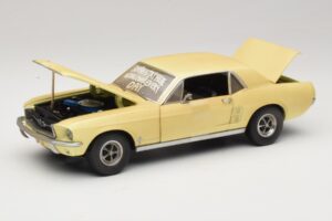 Ford Mustang Coupe Gelb The Walking Dead Greenlight 1:18 12958 Druckguss — Bild 2 von 8