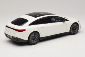 Mercedes EQS V297 Manufaktur Opalite White NZG 1:18 B66961049 Druckguss — Bild 3 von 8